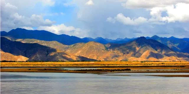 西藏之美，播音稿述说